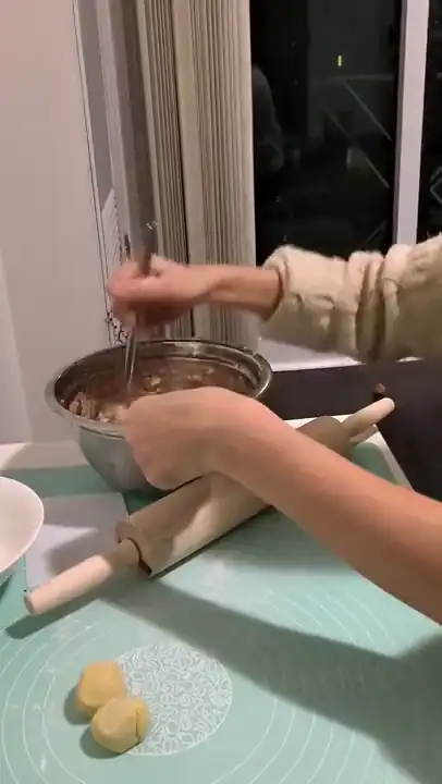 过年包福袋饺子 1.25x 听听好好是怎么总结和升华的哈哈 
date: 2025-01-25
