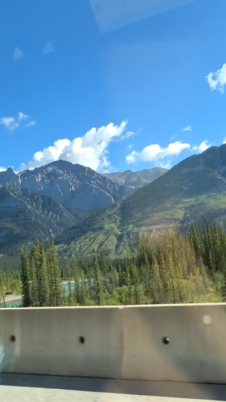 albert 沿途 山 河流 
date: 2025-08-10